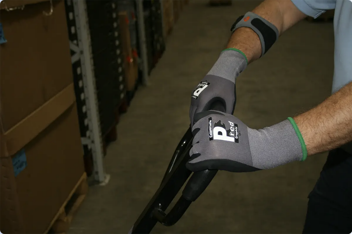 (1) Predator GRAPHITE 15g Precision Worker | Nitrile Foam Coated Gloves