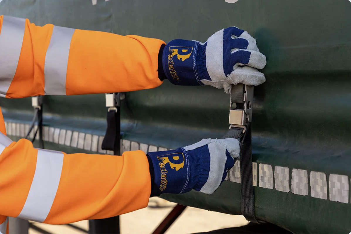 Predator PRESTIGE Rigger | Ivory – Supreme Quality Split Leather Rigger Gloves